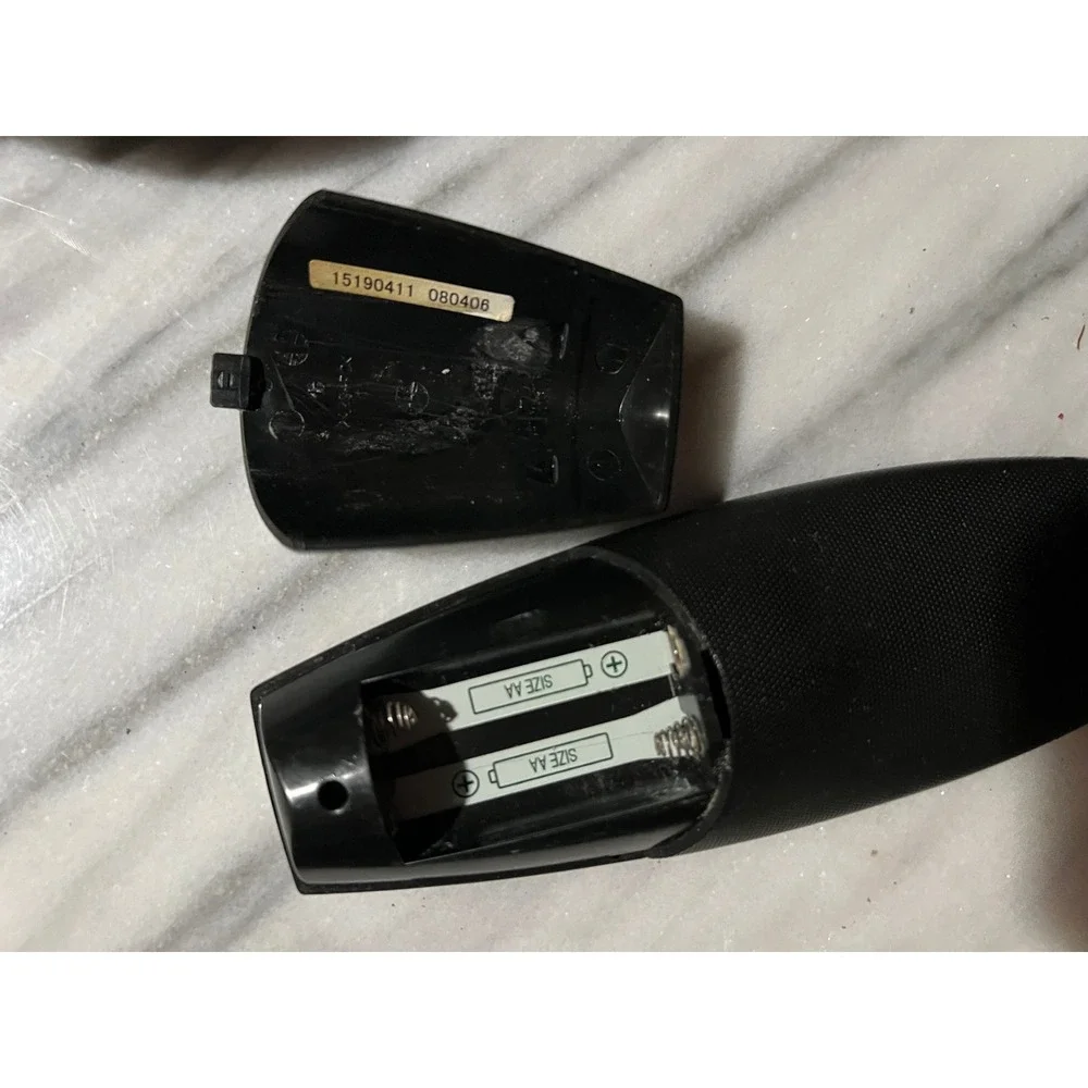 OEM 2007 GM Chevrolet Suburban Black Remote Control for TV DVD Player Stereo